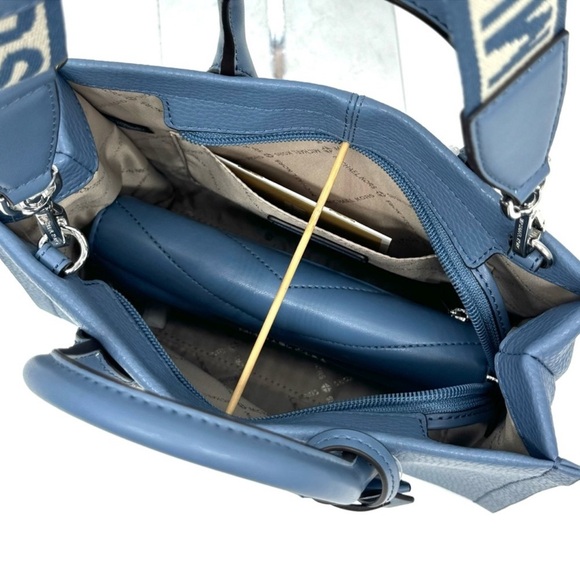 Michael Kors Mirella Small Crossbody Bag & Quilted Trifold Wallet Denim - Picture 9 of 12